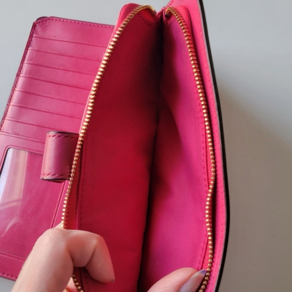 COACH Slim Wallet In PINK Smooth Calf Leather w GOLD Hardware - Picture 6 of 7